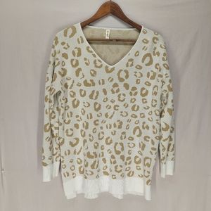 Grecerelle Women’s cheetah print top size xl